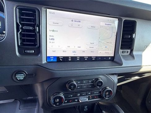 New 2025 Ford Bronco Badlands image 25