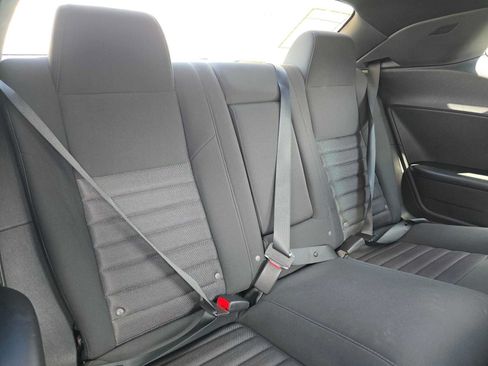 Used 2010 Dodge Challenger R/T RWD image 11