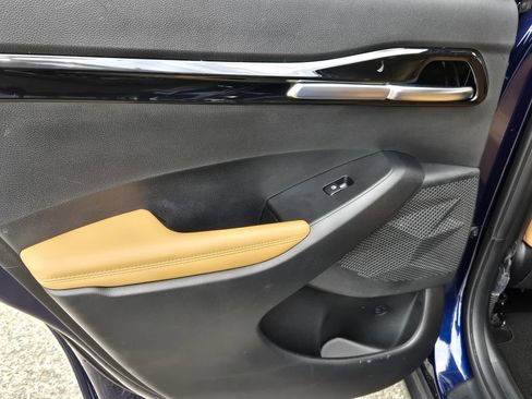 Used 2024 Kia Seltos EX image 36