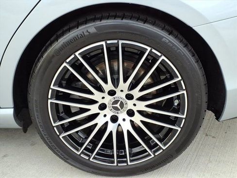 Used 2025 Mercedes-Benz C 300 4MATIC Sedan image 24