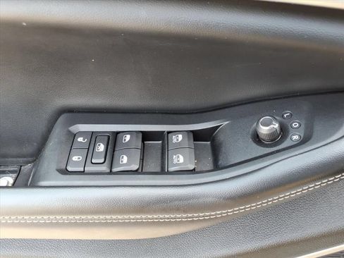 Used 2023 Jeep Grand Cherokee L Limited AWD/4WD image 20