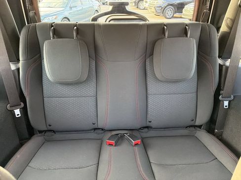 Used 2021 Jeep Wrangler Rubicon AWD/4WD image 25