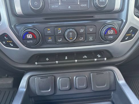 Used 2017 GMC Sierra 1500 SLT w/ SLT Premium Package AWD/4WD image 28