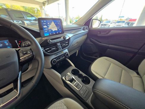 New 2025 Ford Escape Active w/ Cold Weather Package image 16
