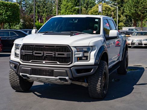 Used 2017 Ford F150 Raptor w/ Equipment Group 802A Luxury AWD/4WD image 4