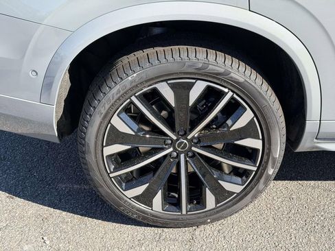 New 2026 Volvo XC90 B6 Ultra w/ Protection Package image 24