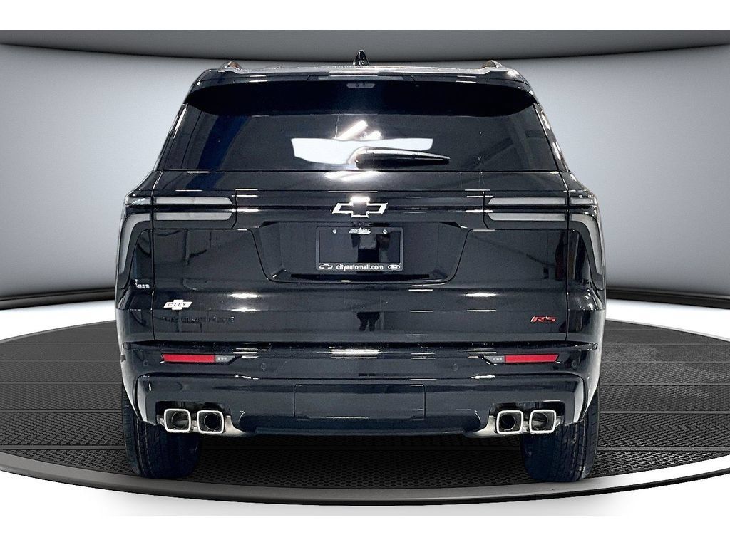 New 2026 Chevrolet Traverse RS w/ LPO, Floor Liner Package FWD image 4