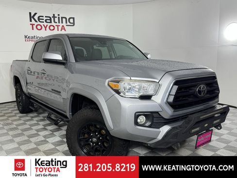 Used 2020 Toyota Tacoma SR5 image 2