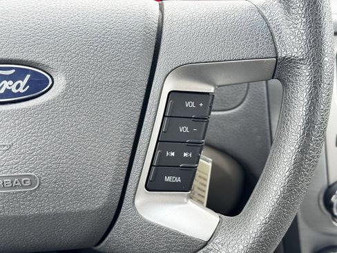 Used 2010 Ford Fusion SE image 24