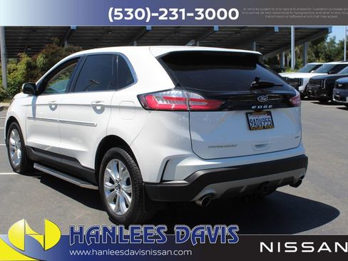 Used 2022 Ford Edge Titanium w/ Equipment Group 301A AWD/4WD image 9