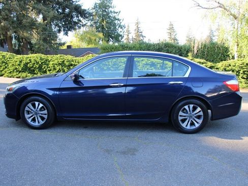 Used 2015 Honda Accord LX image 14