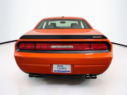 Used 2009 Dodge Challenger SRT8 RWD image 6