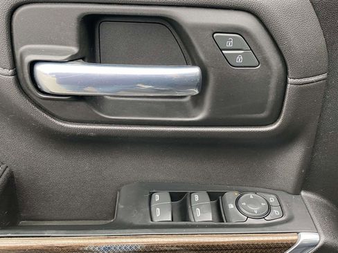 Used 2022 Chevrolet Silverado 1500 LT Trail Boss w/ Convenience Package II AWD/4WD image 29