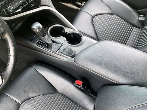 Used 2023 Toyota Camry SE image 15