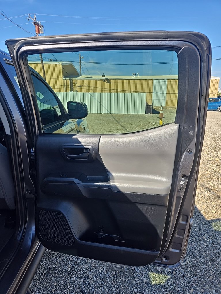 Used 2017 Toyota Tacoma SR w/ SR Convenience Package RWD image 16