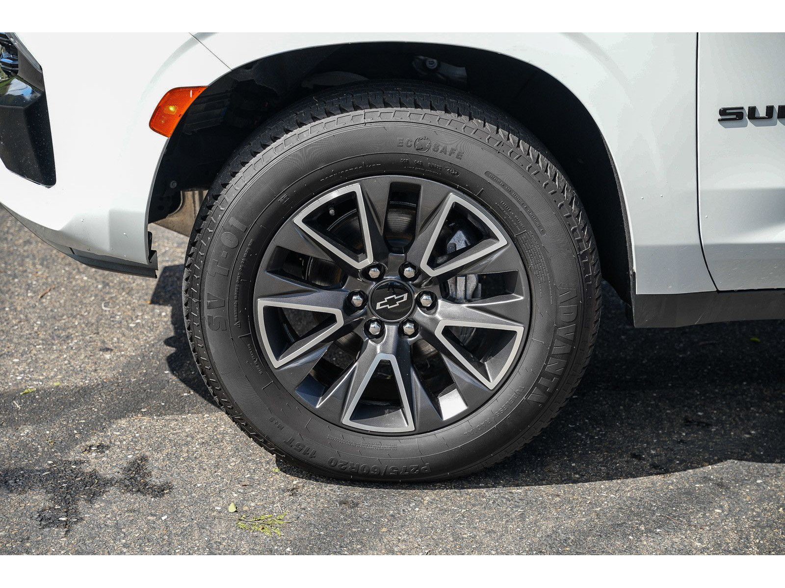 Used 2023 Chevrolet Suburban Z71 AWD/4WD image 8