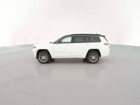 New 2025 Jeep Grand Cherokee L Summit w/ Luxury Tech Group V image 6