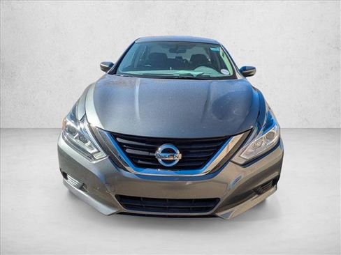 Used 2016 Nissan Altima 2.5 S w/ Power Driver Seat Package image 2