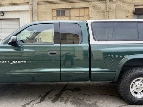 Used 1999 Dodge Dakota SLT image 18