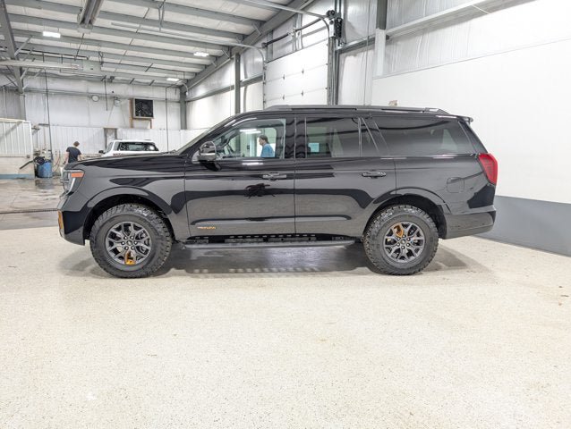 Used 2025 Ford Expedition Tremor AWD/4WD image 6