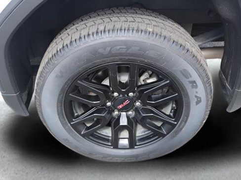 Used 2023 GMC Sierra 1500 Elevation w/ X31 Off-Road Package AWD/4WD image 25