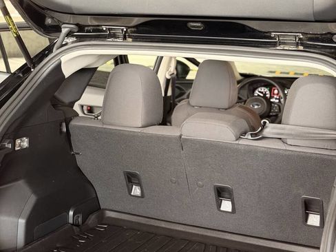 Used 2025 Subaru Crosstrek 2.5i Premium w/ Convenience Package #2 image 17