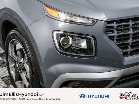Certified 2025 Hyundai Venue SEL image 35