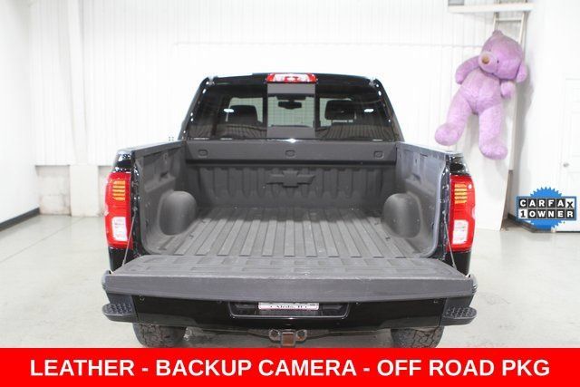 Used 2018 Chevrolet Silverado 1500 LTZ Z71 w/ Midnight Edition AWD/4WD image 31