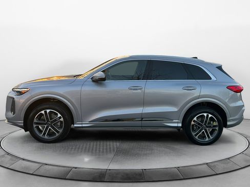 Certified 2025 Audi Q5 Premium Plus w/ Premium Plus image 4