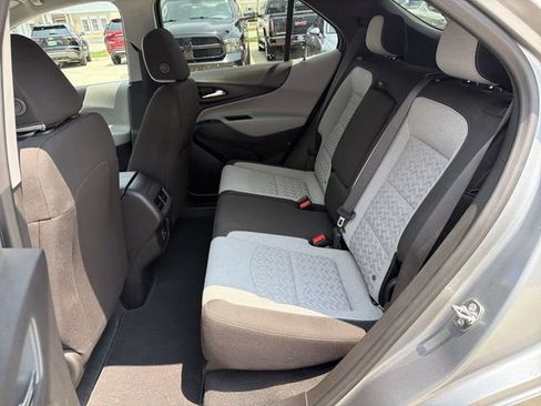 Used 2024 Chevrolet Equinox LS w/ LS Convenience Package FWD image 23