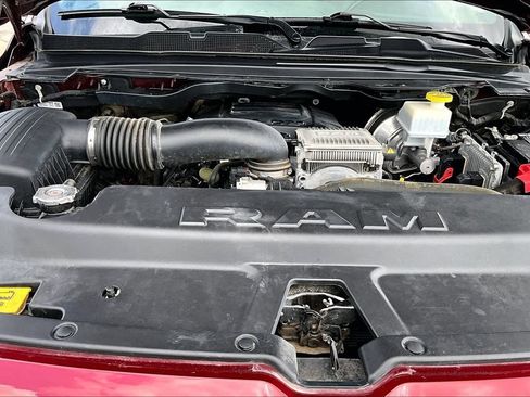 Used 2021 RAM 1500 Laramie w/ Sport Appearance Package AWD/4WD image 9