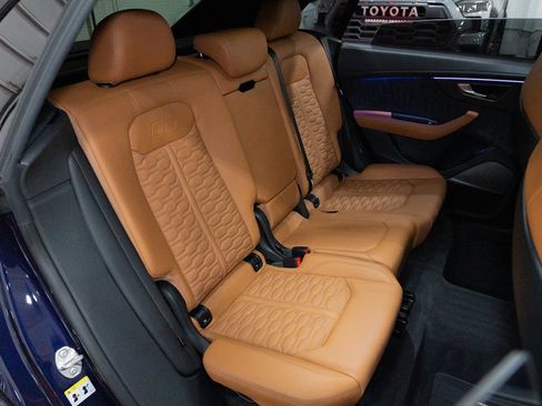Used 2023 Audi RS Q8 AWD/4WD image 38