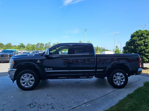 Used 2024 RAM 2500 Limited AWD/4WD image 4