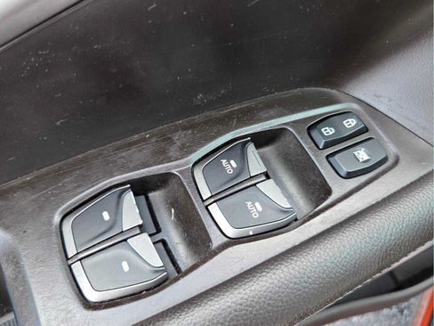 Used 2017 Hyundai Santa Fe Sport FWD image 31
