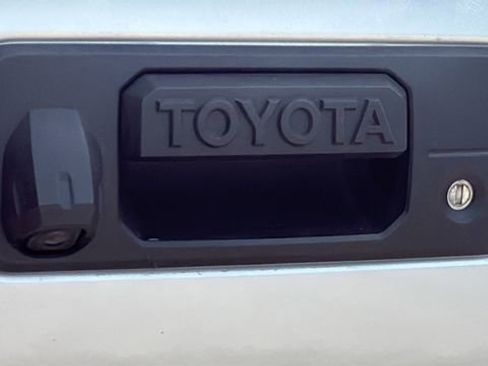 Used 2017 Toyota Tundra Platinum AWD/4WD image 28
