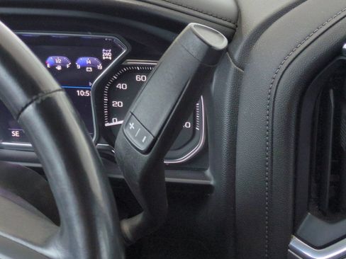 Used 2022 GMC Sierra 3500 Denali AWD/4WD image 32
