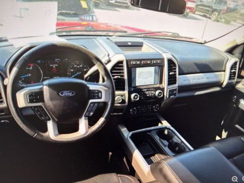 Used 2021 Ford F350 Lariat w/ Tremor Off-Road Package AWD/4WD image 5