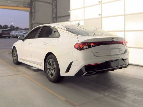 Used 2022 Kia K5 LX FWD image 4