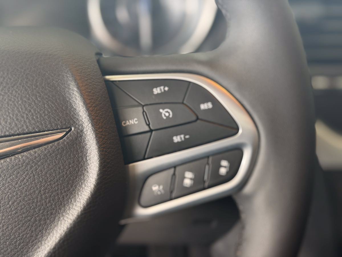 Used 2023 Chrysler 300 Touring L w/ Safetytec Plus Group RWD image 42