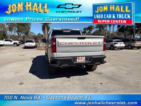 Used 2021 Chevrolet Silverado 1500 LT Trail Boss w/ Convenience Package II image 9