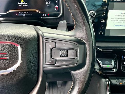 Used 2024 GMC Sierra 1500 AT4 w/ Technology Package AWD/4WD image 15