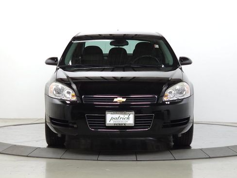 Used 2011 Chevrolet Impala LS FWD image 2