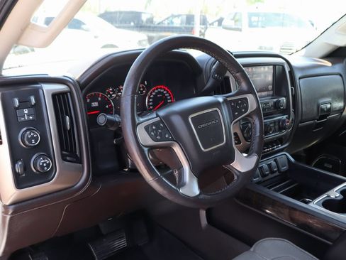 Used 2015 GMC Sierra 2500 Denali w/ Duramax Plus Package AWD/4WD image 22
