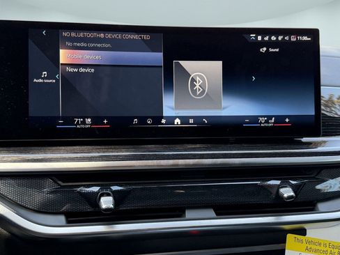 Used 2025 BMW X7 xDrive40i w/ M Sport Package image 29