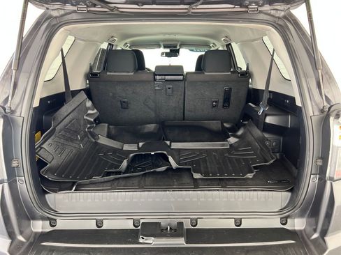 Used 2021 Toyota 4Runner SR5 AWD/4WD image 24