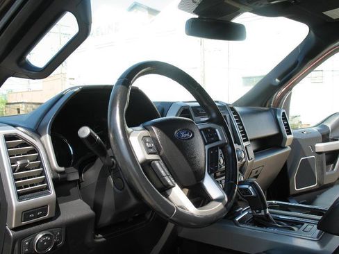 Used 2018 Ford F150 Platinum w/ Equipment Group 701A Luxury AWD/4WD image 35