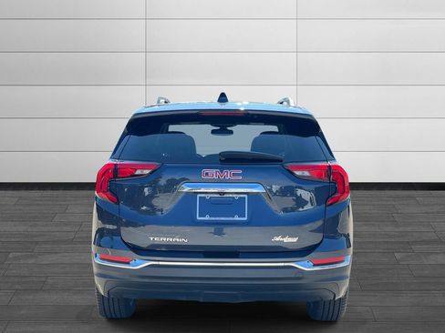 Used 2019 GMC Terrain SLT w/ Preferred Package FWD image 4