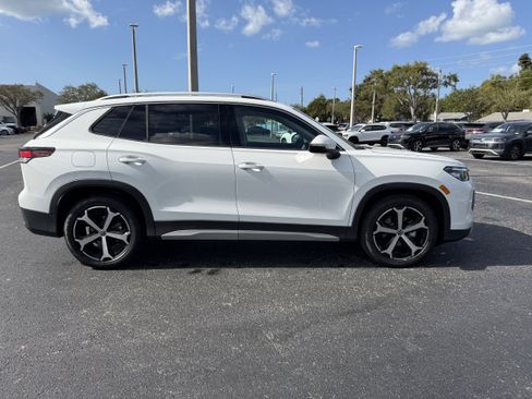 New 2026 Volkswagen Tiguan SE image 2