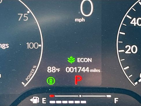 Used 2025 Honda Civic Sport image 12