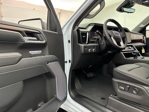 New 2026 GMC Sierra 1500 Denali AWD/4WD image 18